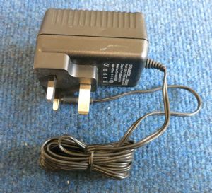 Gerenic SPN4364B Original Genuine AC/DC Power Adapter UK Plug 2.1W 7V 300mA